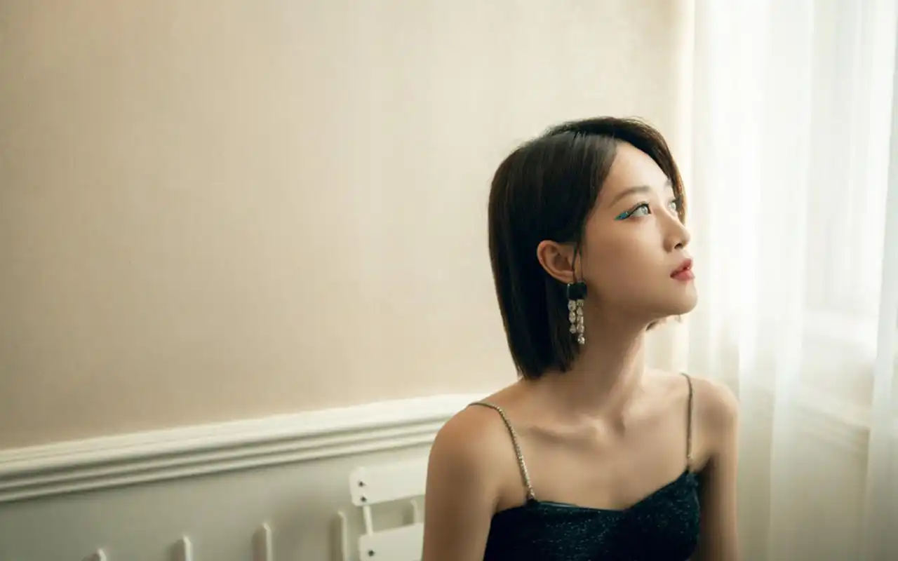 蓝盈莹性感写真图片桌面壁纸