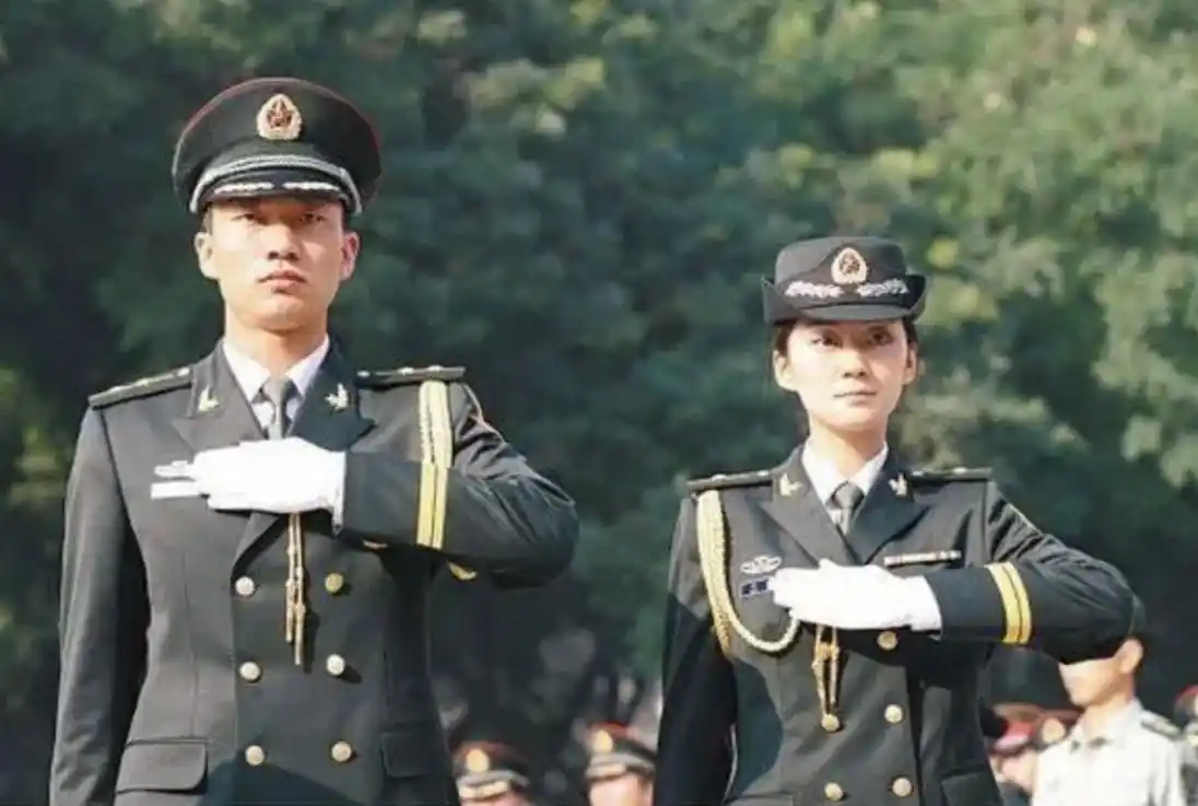 陆军礼服图片(我军的六代军服中) - 赤虎壹号