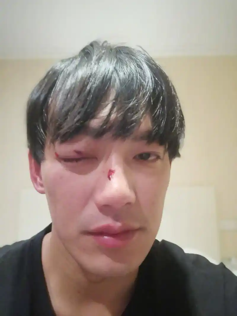 我聽了很感動,一個曾經好像什麼都比別人差的偶像,卻