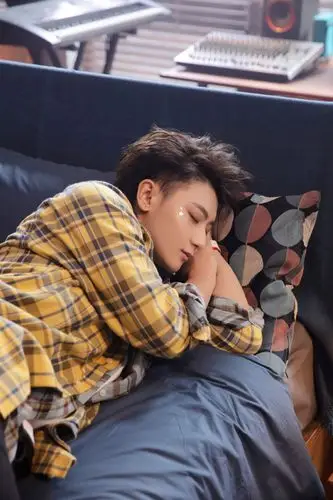 黄子韬新歌朋友圈##黄子韬竖屏mv