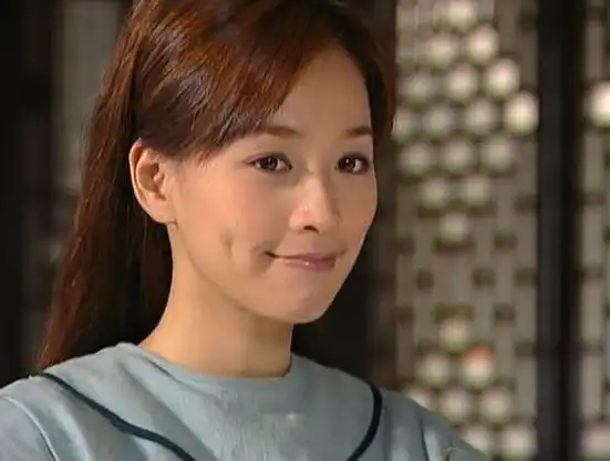 张庭直播卖自制产品 关美颜灵气尽失遮不住衰老