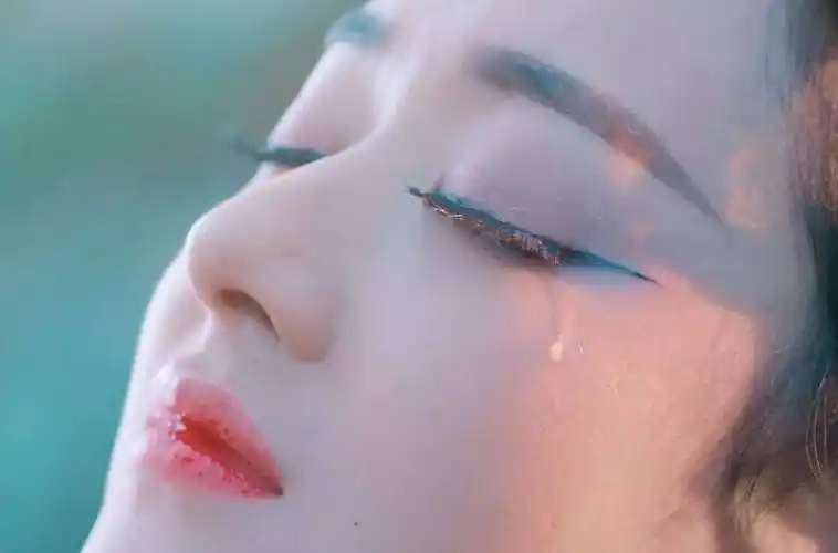 赵丽颖收放自如的哭戏:花千骨的绝望,楚乔的撕心裂肺