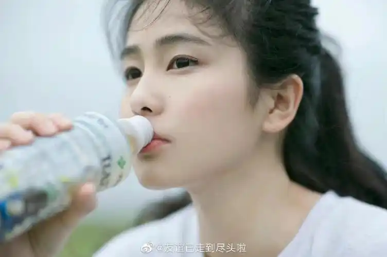 白鹿早年旧照好清纯清新