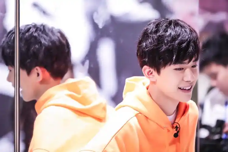 2018tfboys易烊千玺 《这!就是街舞》ep07_高清图片大全-爱豆app