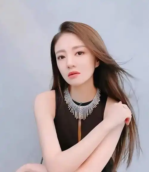 安以轩从百亿贵妇沦为囚妻,她的童话婚姻破灭了吗?