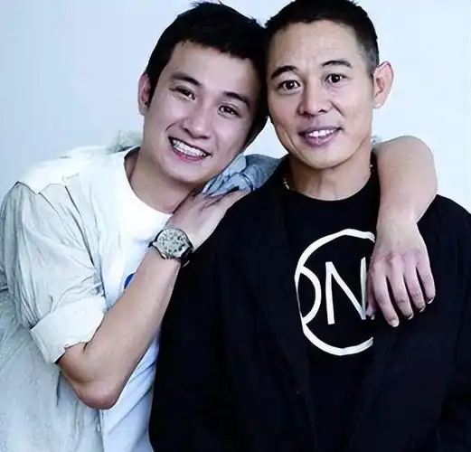 黄轩:3年内痛失3位至亲,他是家里的顶梁柱