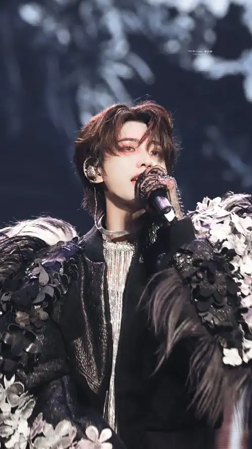 蔡徐坤2021个人巡回演唱会##蔡徐坤南京演唱会开票