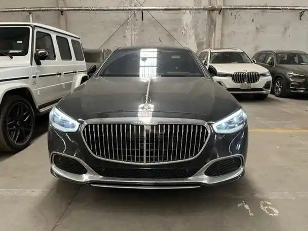 老款库存迈巴赫s680清仓甩