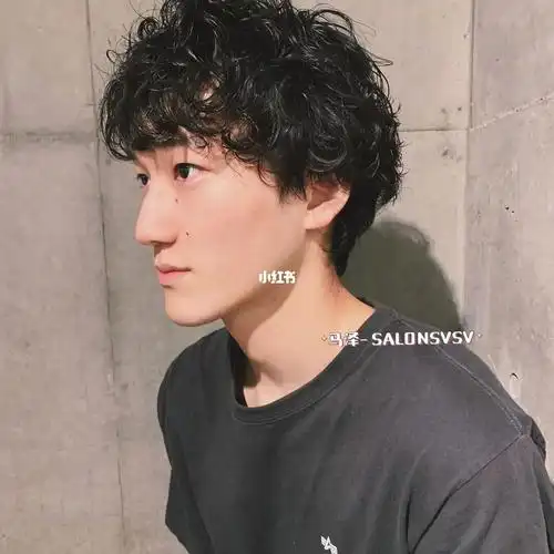 凌乱的线条感 很有时尚的味道#今日发型  #日系发型  #salonsvsv