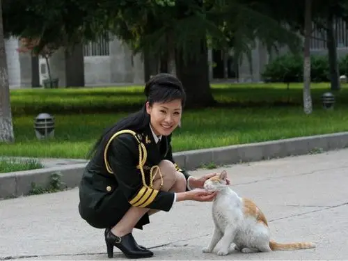 女高音歌唱家于文华相册~制作lihaiyin2018年3月