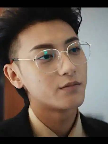 黄子韬新剧眼镜杀好绝