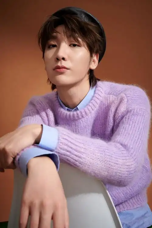 王广允暖心之作最美的年华上线用柔情温暖世界