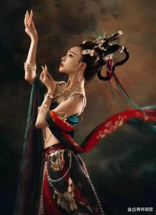 古风美女敦煌飞天,异域风情写真