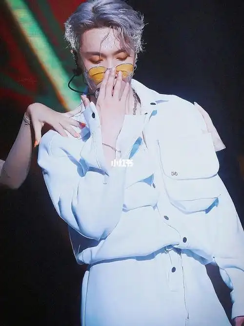 张艺兴honey好听