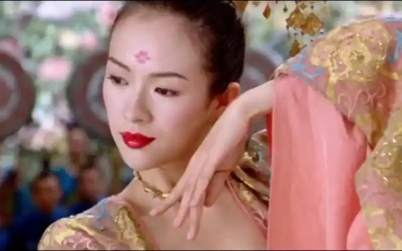 十面埋伏72水龙吟‖章子怡听鼓声水袖击鼓,画面美感度太高