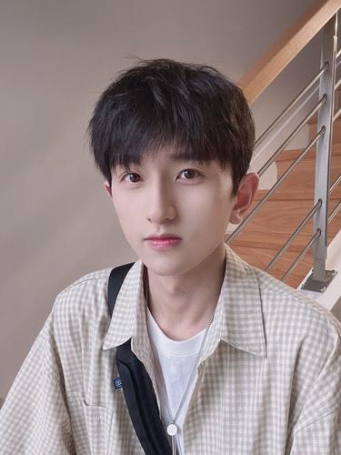 假发男生黑色自然短直发修脸减龄碎盖蓬松韩版帅气短发逼真全头套