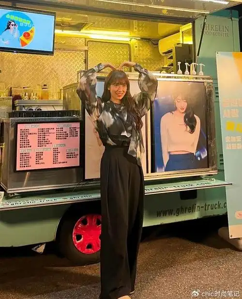 朴信惠新剧太带感!剧中穿搭尽显优雅知性,百变造型信手拈来