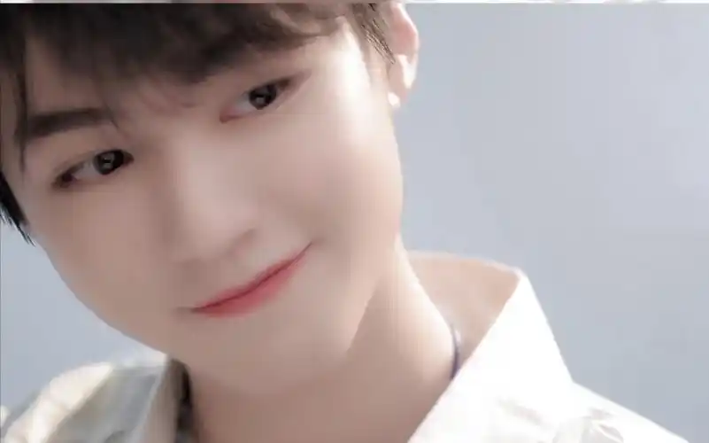 "王俊凯笑一个"118个笑容镜头 治愈你的不开心