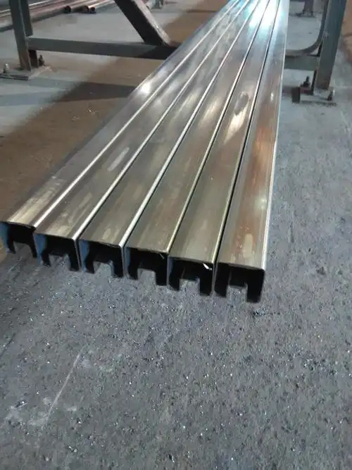 佛山厂家生产方形薄壁凹槽管 镜面拉丝直纹圆砂异形规格齐全
