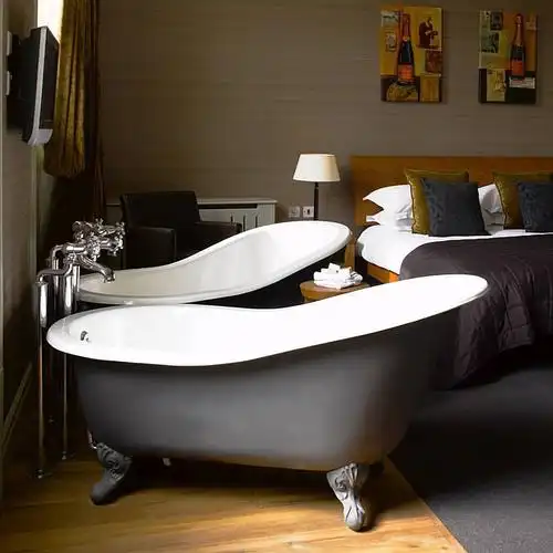 欧式一体小户型恒温家用贵妃浴盆网红独立式1.4m儿童铸铁搪瓷浴缸