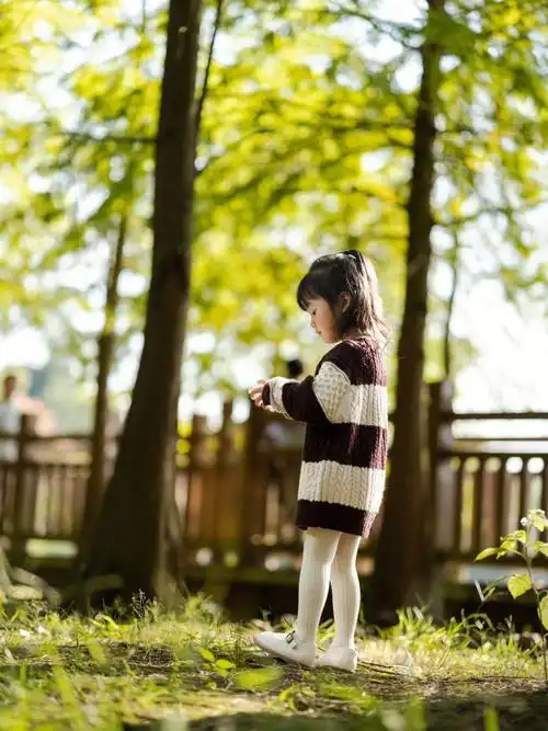女儿的毛衣好可爱3岁女宝宝秋冬穿搭