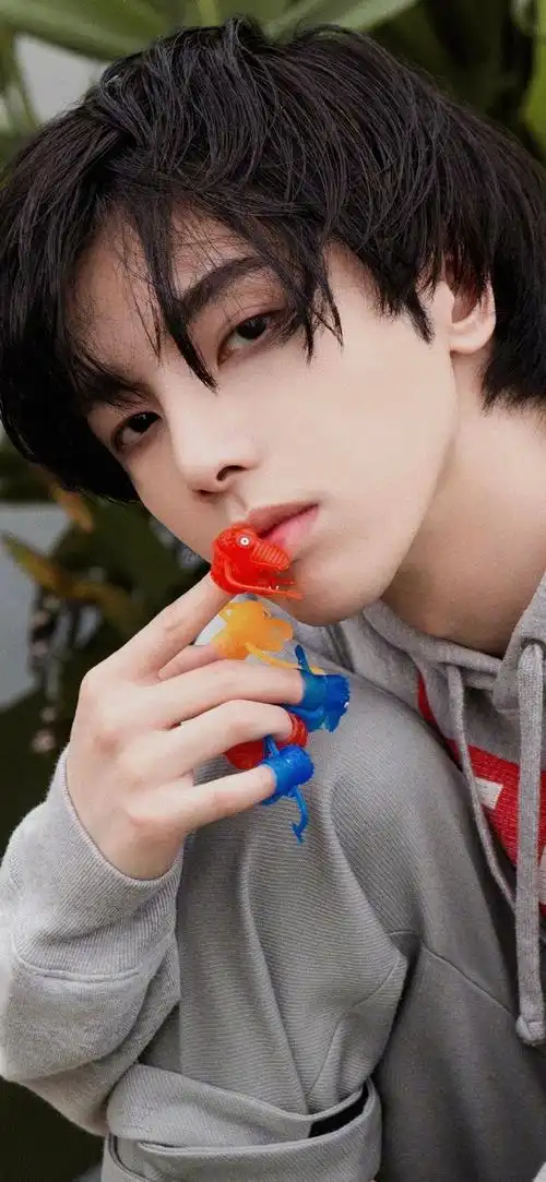 华晨宇美貌大赏##2024华晨宇火星演唱会