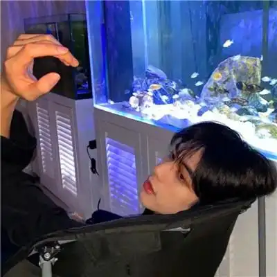 潮流酷拽真人男生头像图片 最新小众ins风高级感十足的男头_男生头像