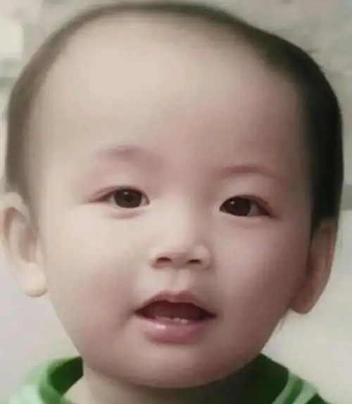 今天来看看钟汉良的面相一看一个不吱声