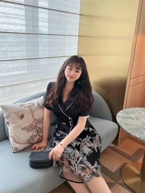 170|150斤 缺男友.谢谢