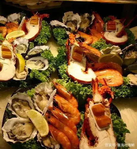 青岛的现捞出来的海鲜,一起清蒸味道绝对 地道,美味