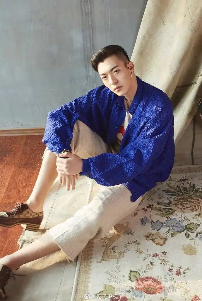 岳岳谈卜凡退队#卜凡在团多年,和队友相处融洽有目共睹.