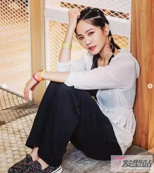 适合运动的发型女拳击辫子头因太酷帅风靡整个健身界