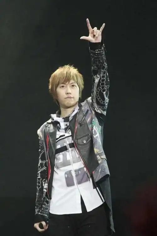 陈信宏,不管未来会怎样,你是我追寻的力量 .