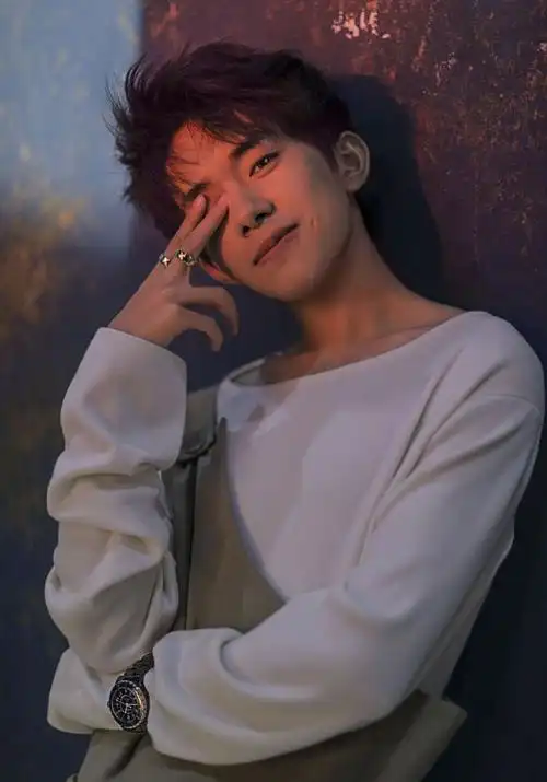 「少年的你」大爆!易烊千玺,这次剃头值10亿!