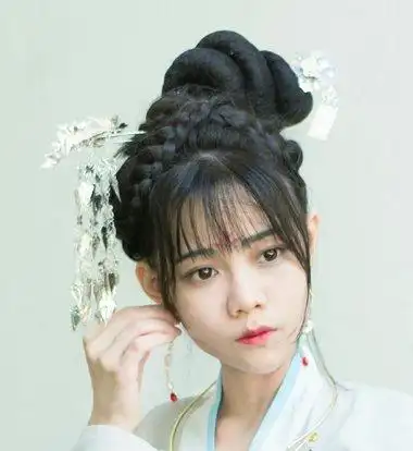 古装发型_古装发型图片_古装发怎么梳图解_古装发型教程_发型师姐