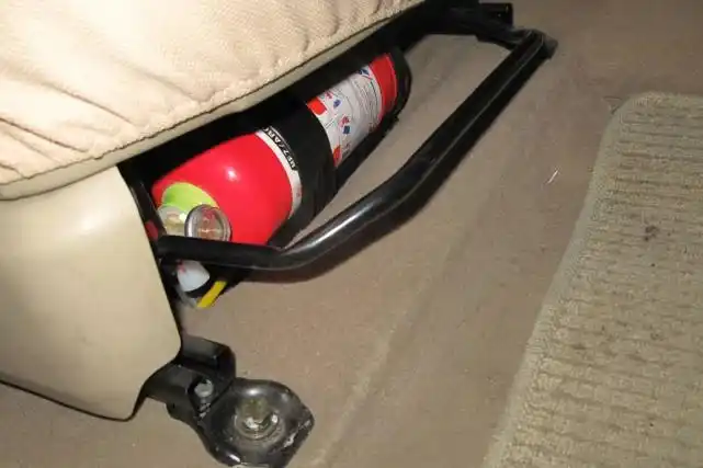 宝马5系进口车载灭火器双闪头枕