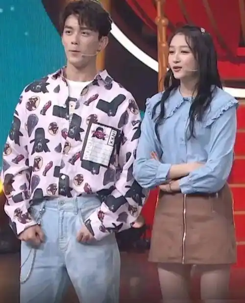 要是没有鹿晗,我是真希望关晓彤和他在一起,真是配一脸_活动_吴磊