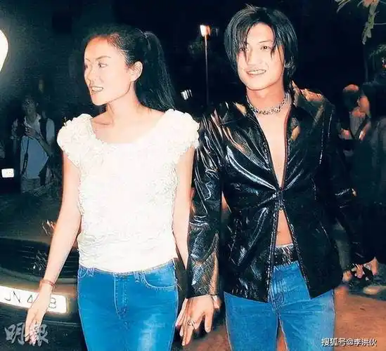 锋菲恋沉寂十年再度秀恩爱,一起敷面膜爱意未减-第7张图片-国合建设