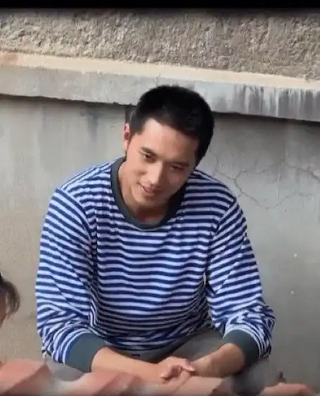 简简单单一个场景,勾起了我们那个年代多少的温情回忆～小小的