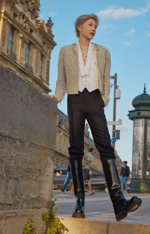 刘雨昕巴黎高定看秀