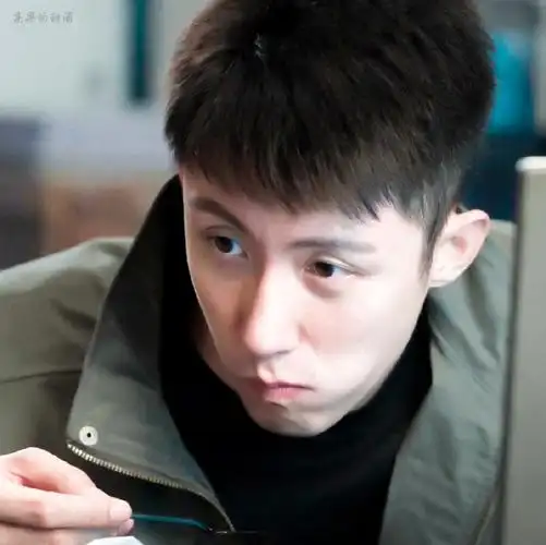 内娱宣传委员黄景瑜##黄景瑜他从火光中走来