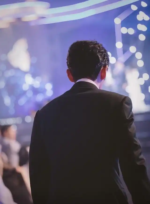 《关于我的父亲》(新化师大思沁21306班 王思琪)