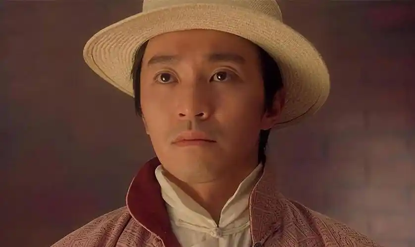 原创于文凤单恋周星驰13年8年赚22亿分手后1800万律师费打水漂