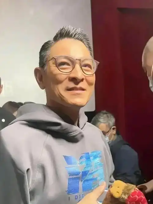 原来这才是如今刘德华的真实样子