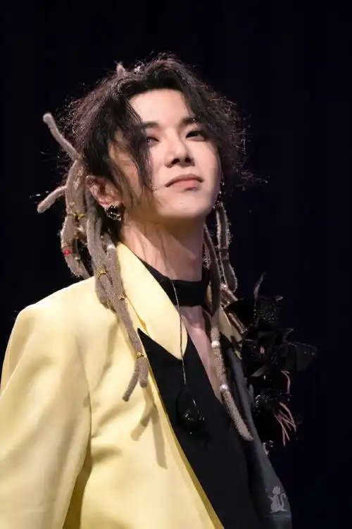 2021华晨宇火星演唱会