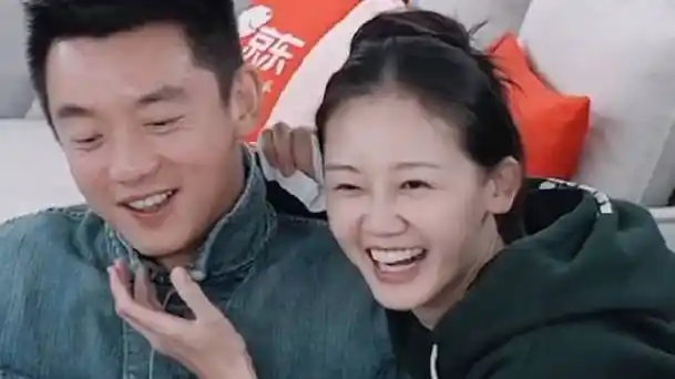 《妻子的浪漫旅行6》真的有被郑恺苗苗甜到,苗苗在郑恺面前就好小女生