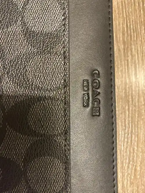 coach男士钱包求鉴定