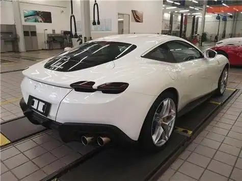 法拉利roma白色外观含税价仅需269万提车|跑车|豪车|轮毂|roma_网易