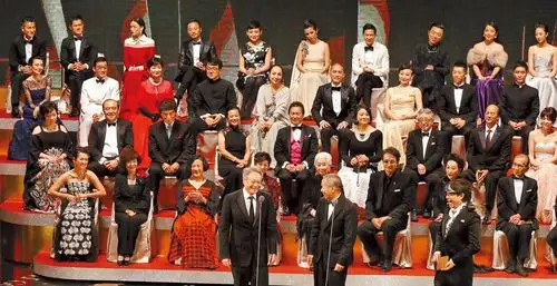 > 金马奖50届_第50届台湾金马奖完整视频第 50届金马奖颁奖典礼暨星光