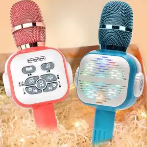 儿童话筒玩具女孩